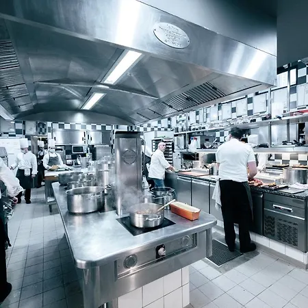 Hotel Le Parc - La Table De Franck Putelat Hotel