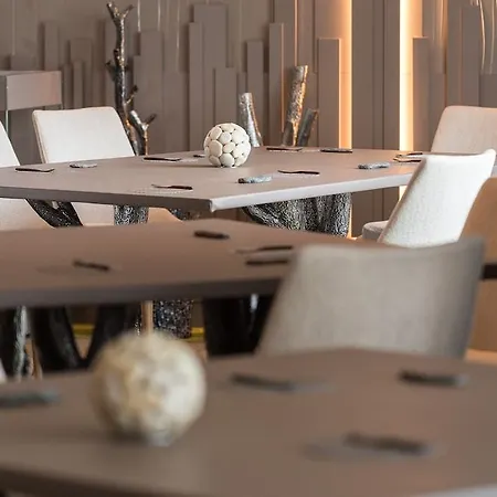 Le Parc - La Table De Franck Putelat 5* Каркассонн